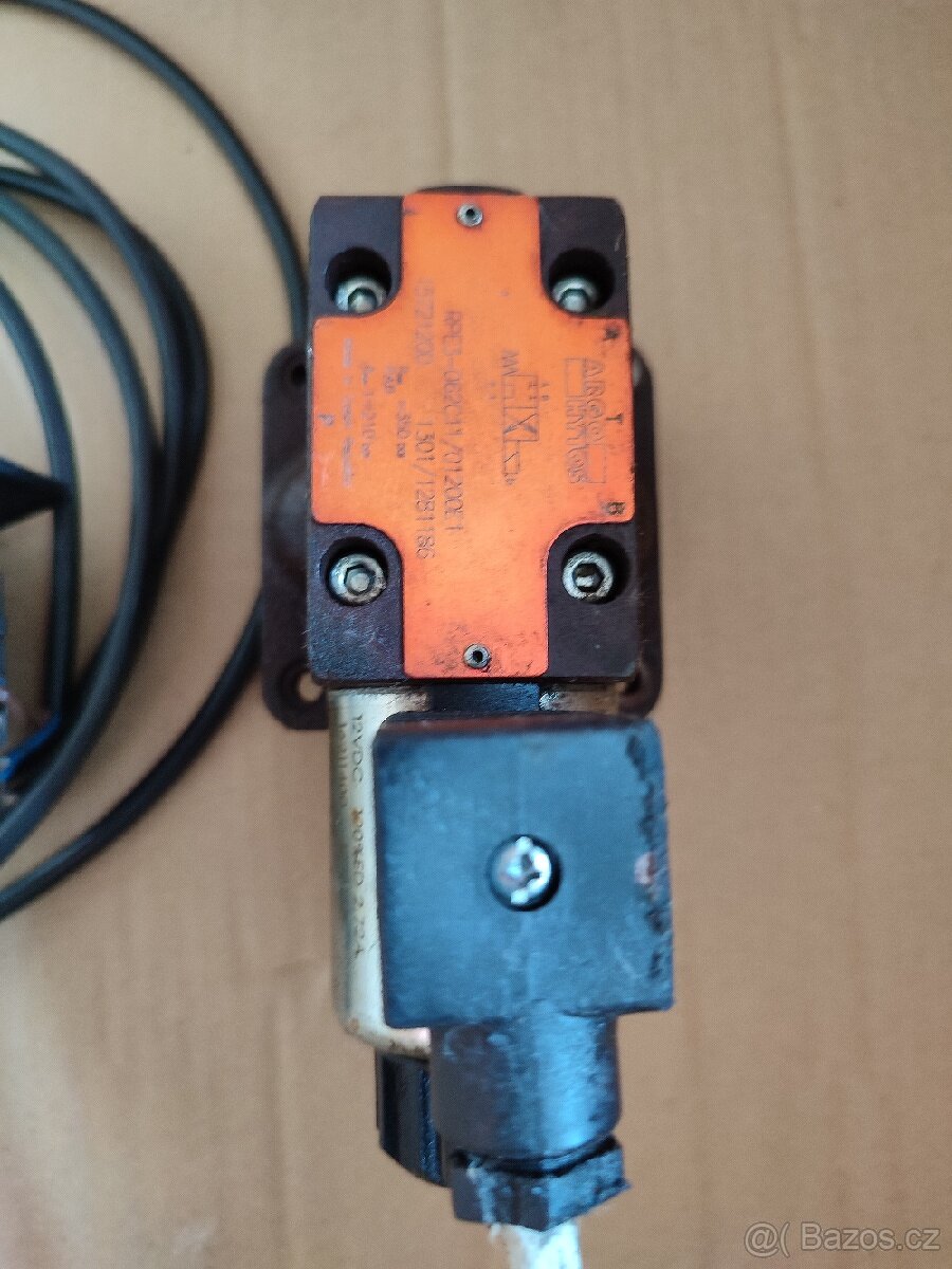 Argo Hytos směrový regulační ventil 4 čestný - 2