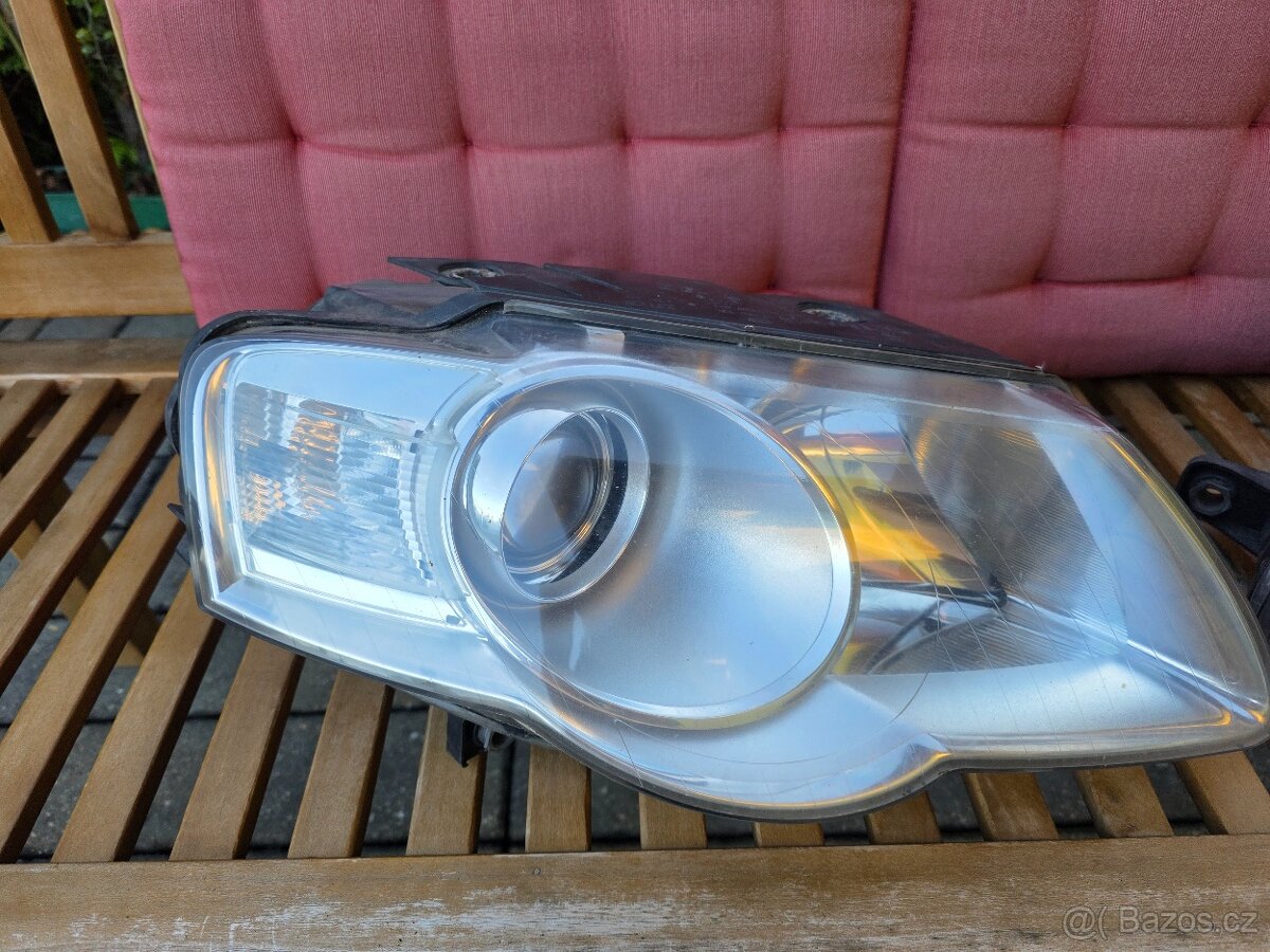 Volkswagen Passat B6 Přední Světla - 2