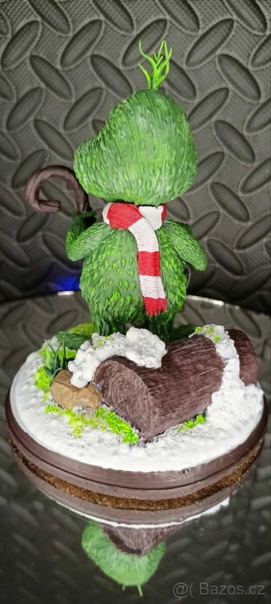 Grinč. Vánoční dekorace. - 2