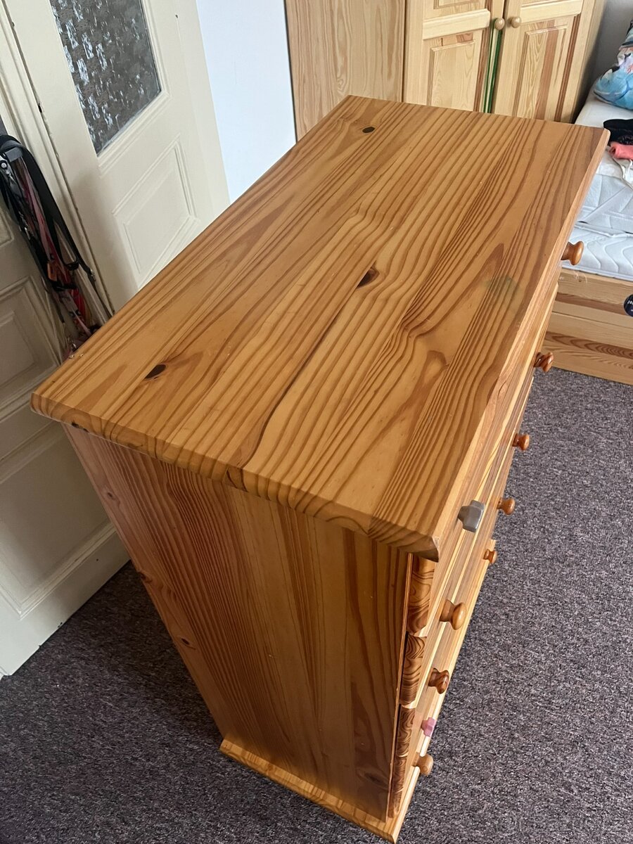 Šuplíková komoda - masiv borovice - 2