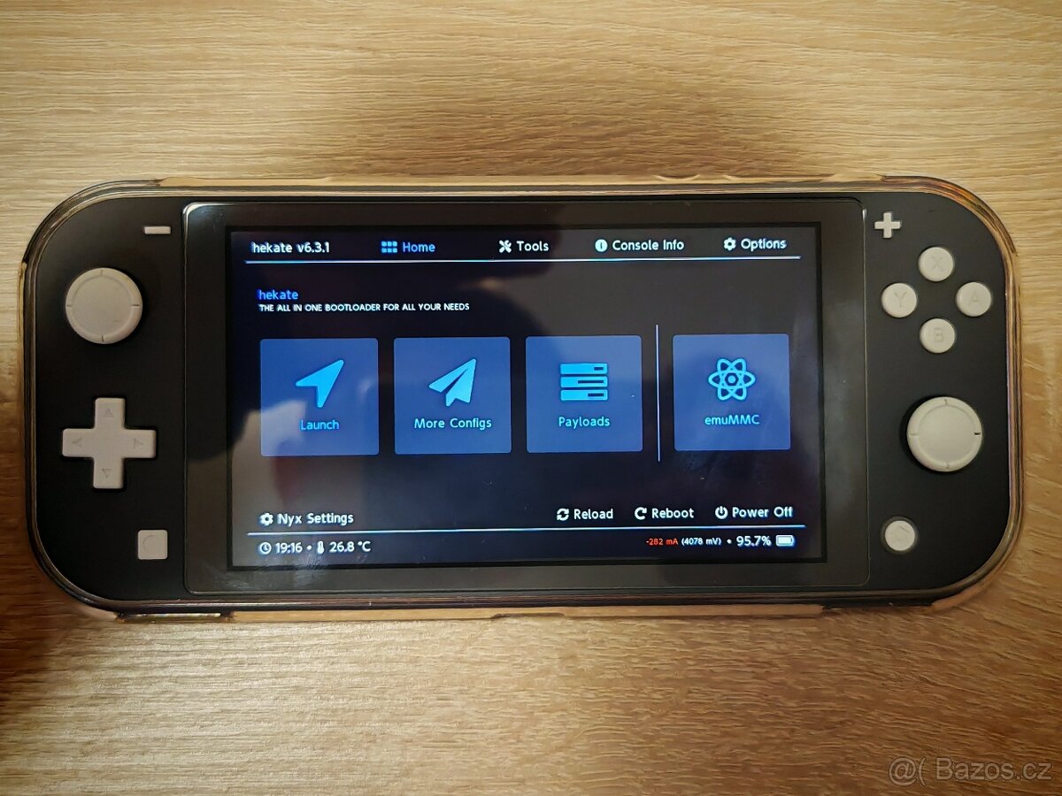 Nintendo switch lite hacknuty - 2