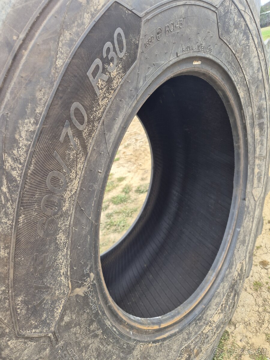 600/70 R30 168D/165E Michelin Axiobib 2 - 2