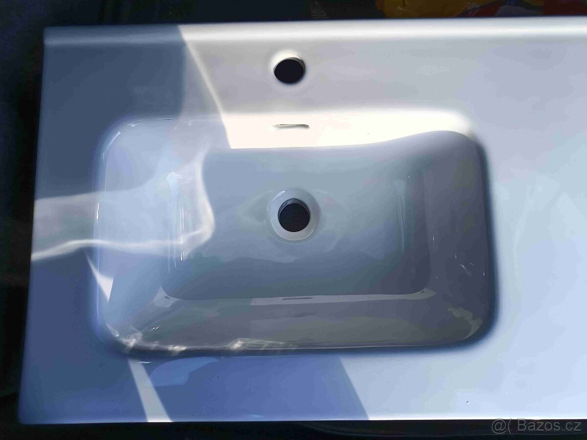Veliké umyvadlo s odkládací plochou nové - 2