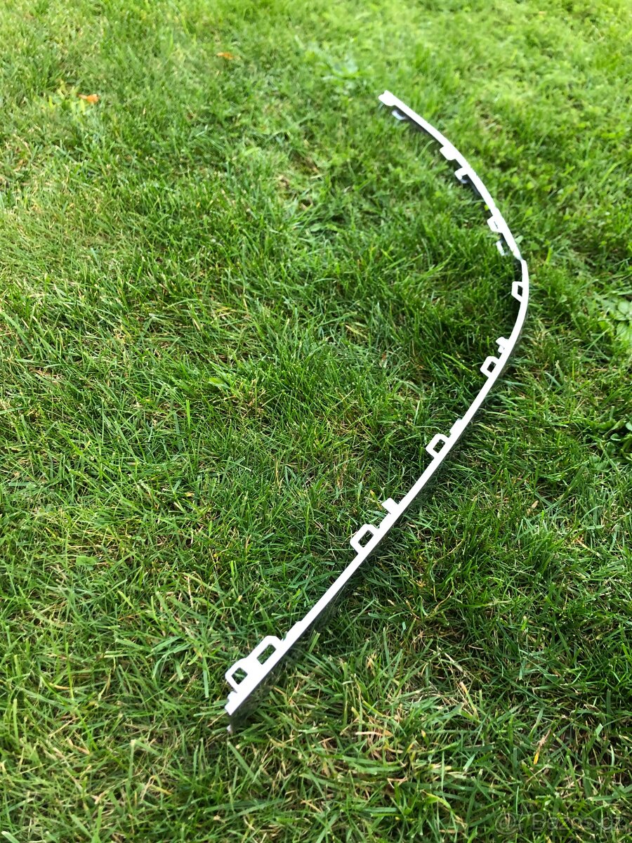 Lišta zadního nárazníku - VW Passat B8 - 2