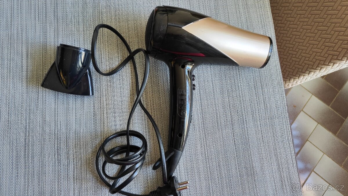 Philips fén Salon Dry Control, 2200w, ionizační systém - 2