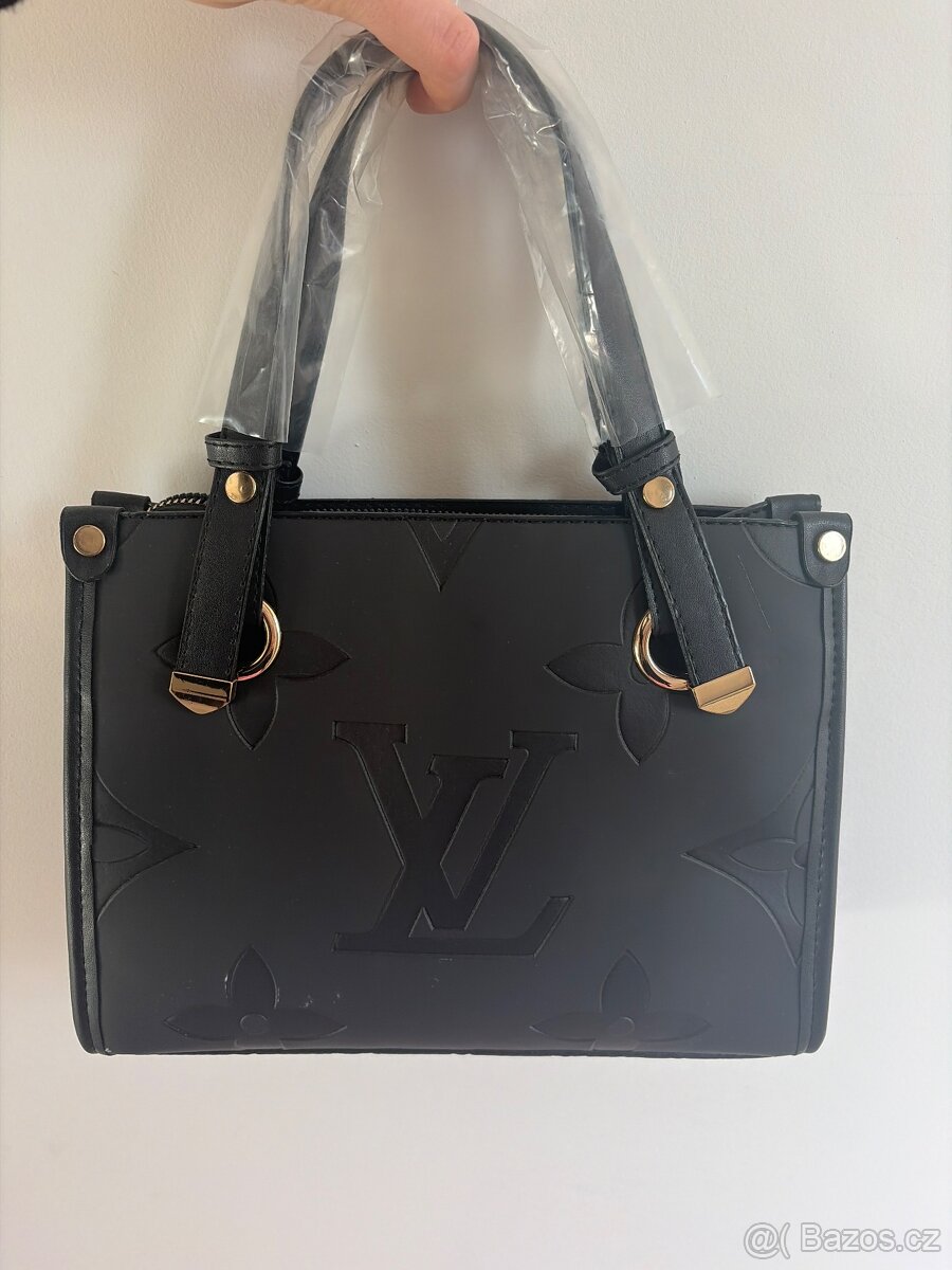 Elegantní černá kabelka - 2