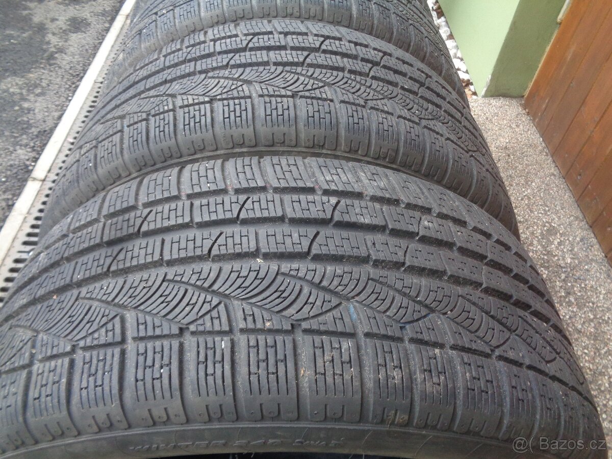 Zimní pneu 245/45/18 R18 Pirelli - 2