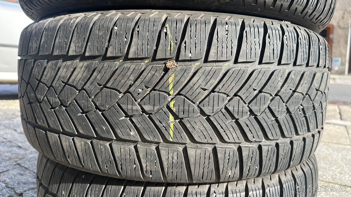 235/55 R17 103V zimní - 2