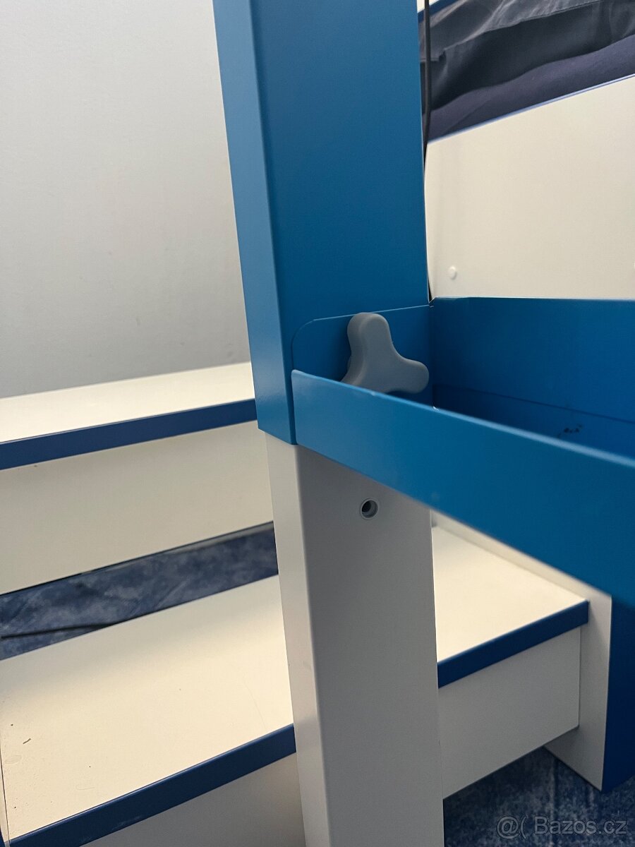 Rostoucí stůl + židle - 2