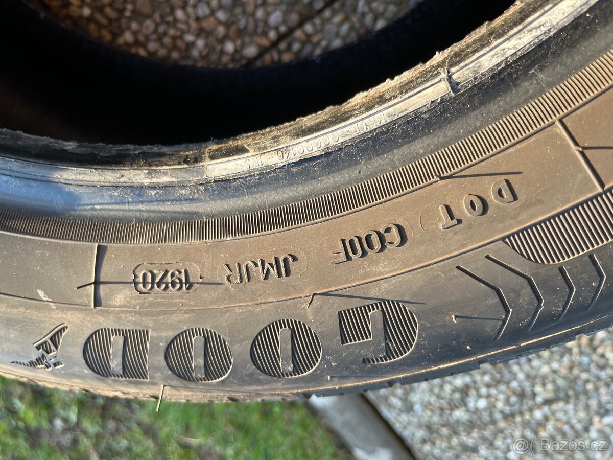 Pneu Goodyear EfficientGrip Performance 205/55 R16 - 2