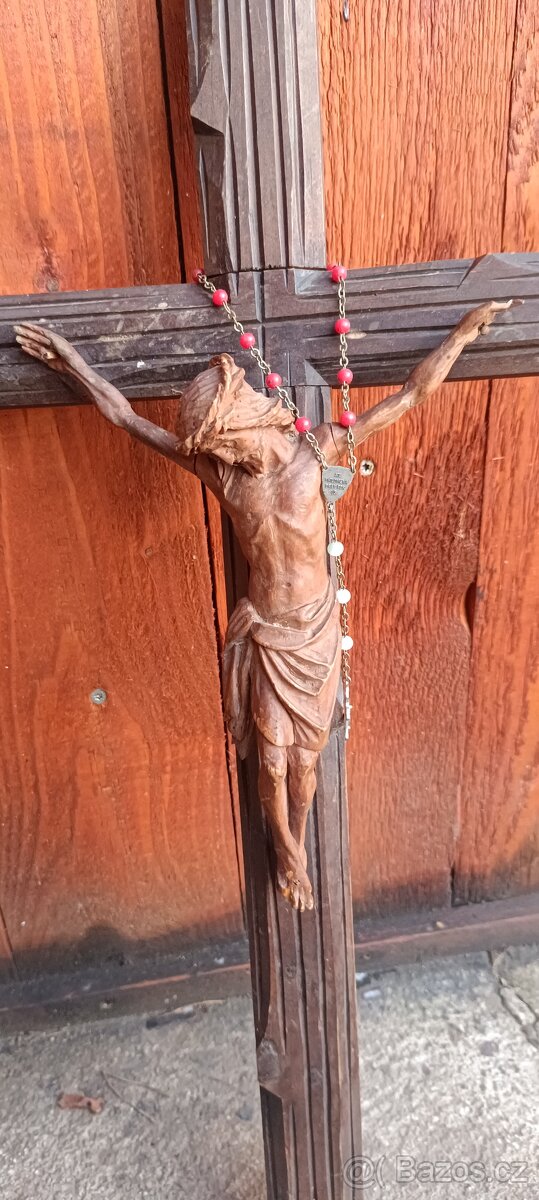 Dřevěná socha Krista z roku 1890 - 2