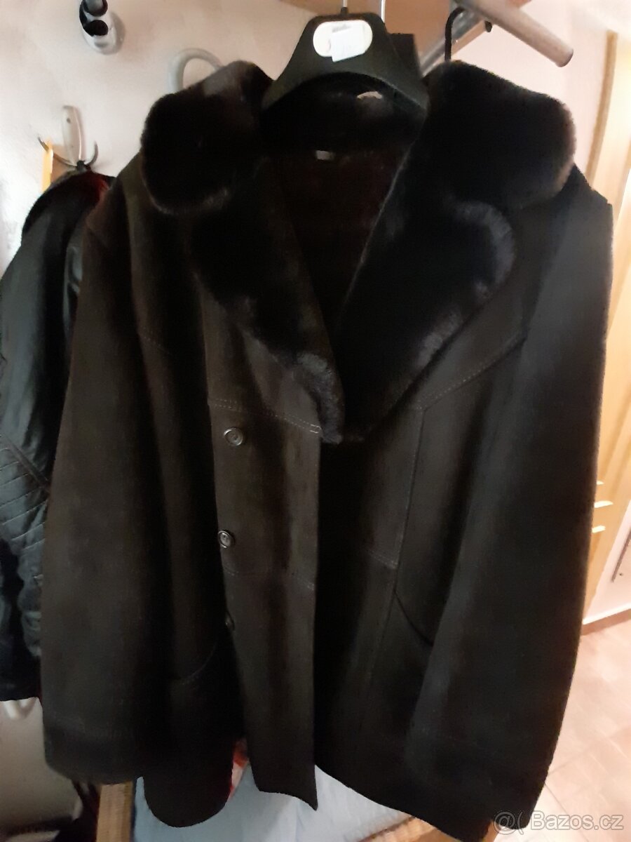 Prodám pánský velurový kabát . - 2