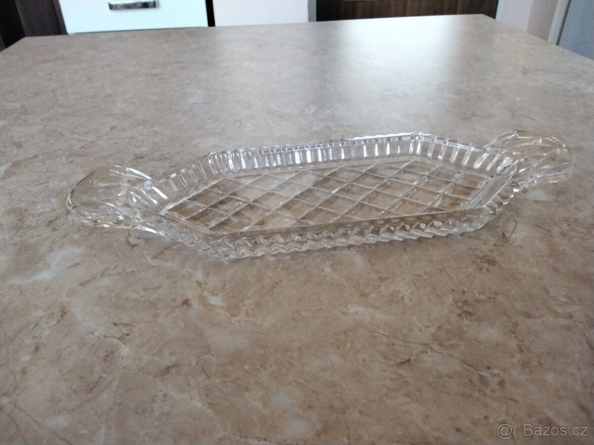 PRODÁM SKLENĚNÝ TÁCEK - 2