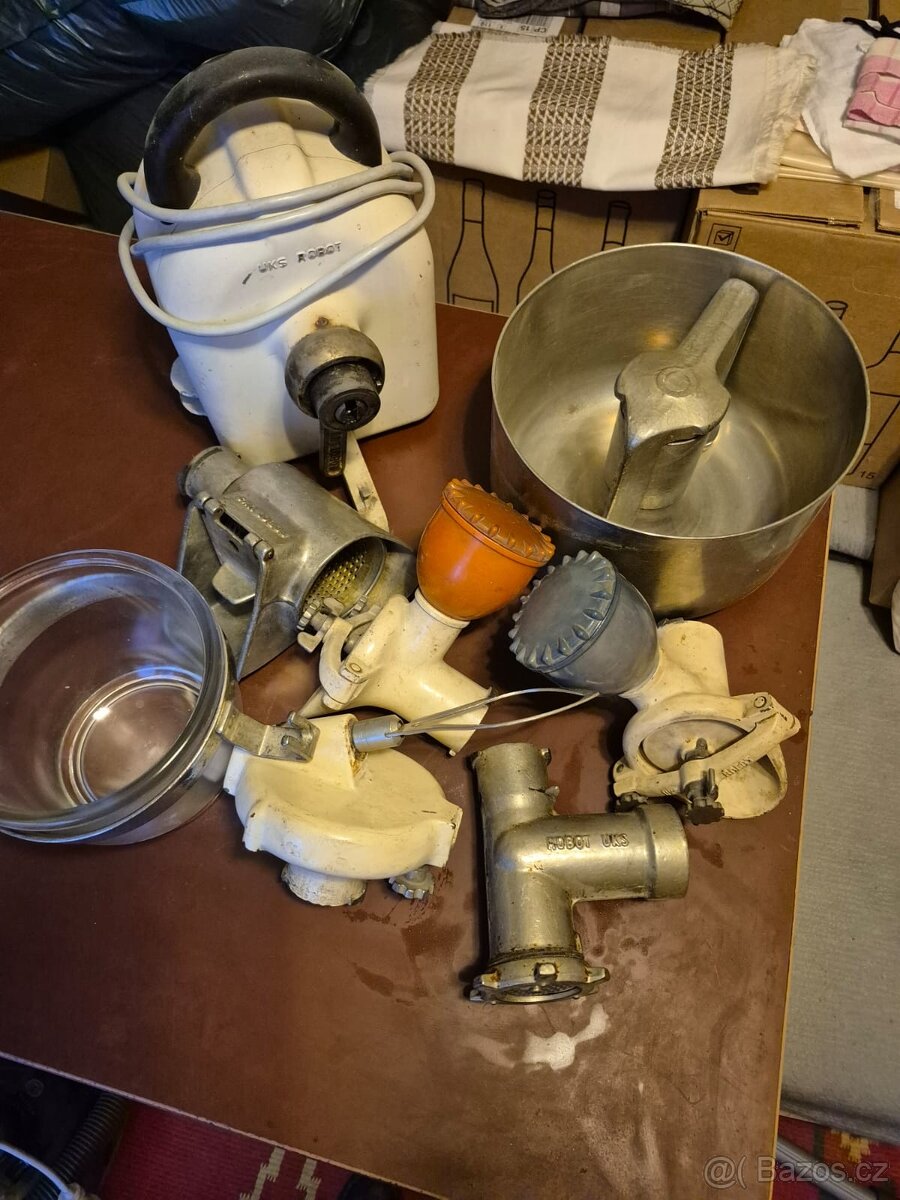 Starý kuchyňský robot - 2