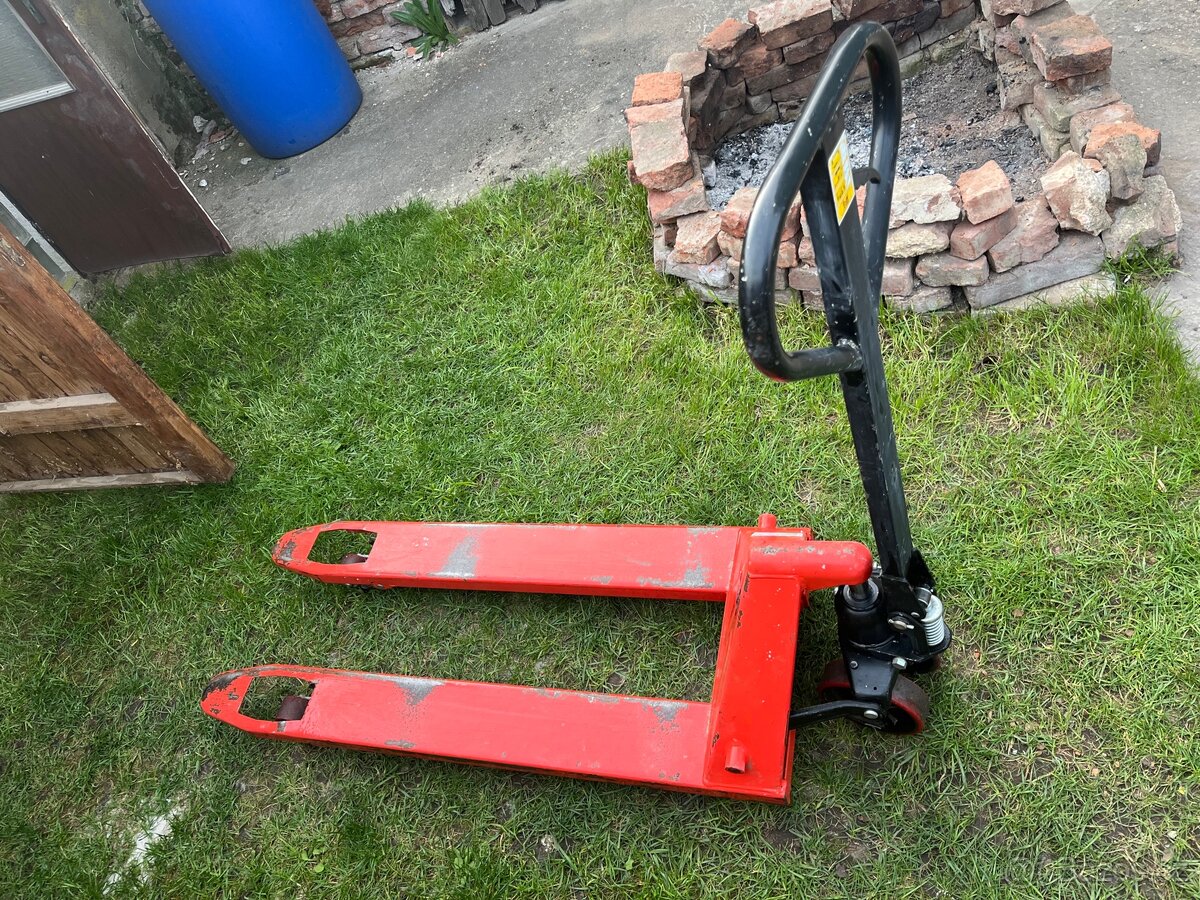 Paletový vozík - 2