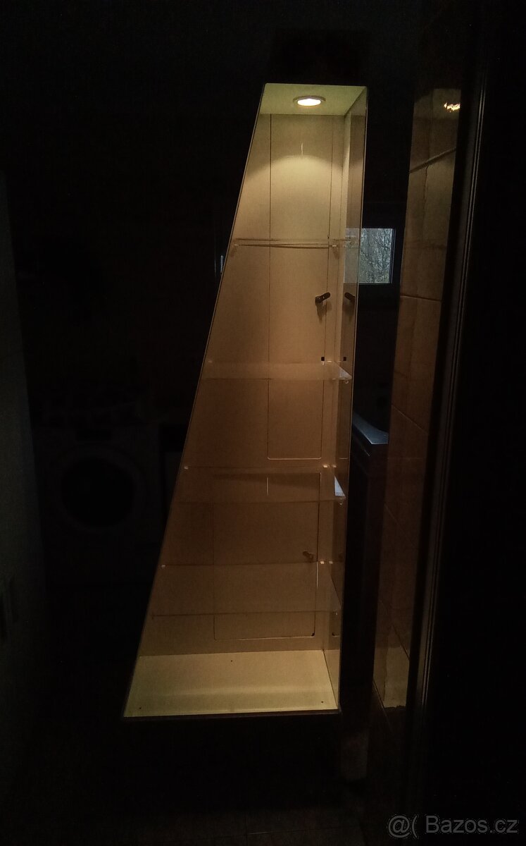 SKŘÍŇKA PLAST - 2