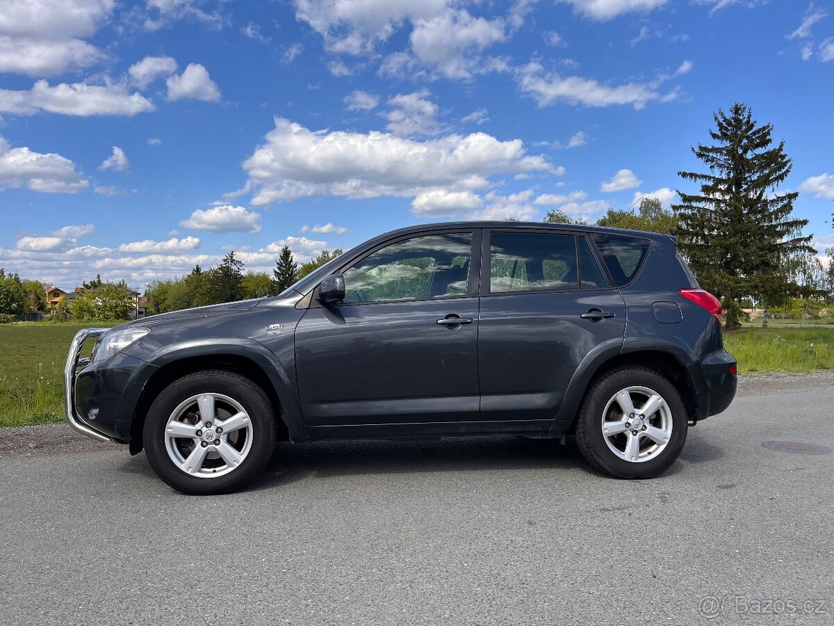 Toyota RAV 4 - 2
