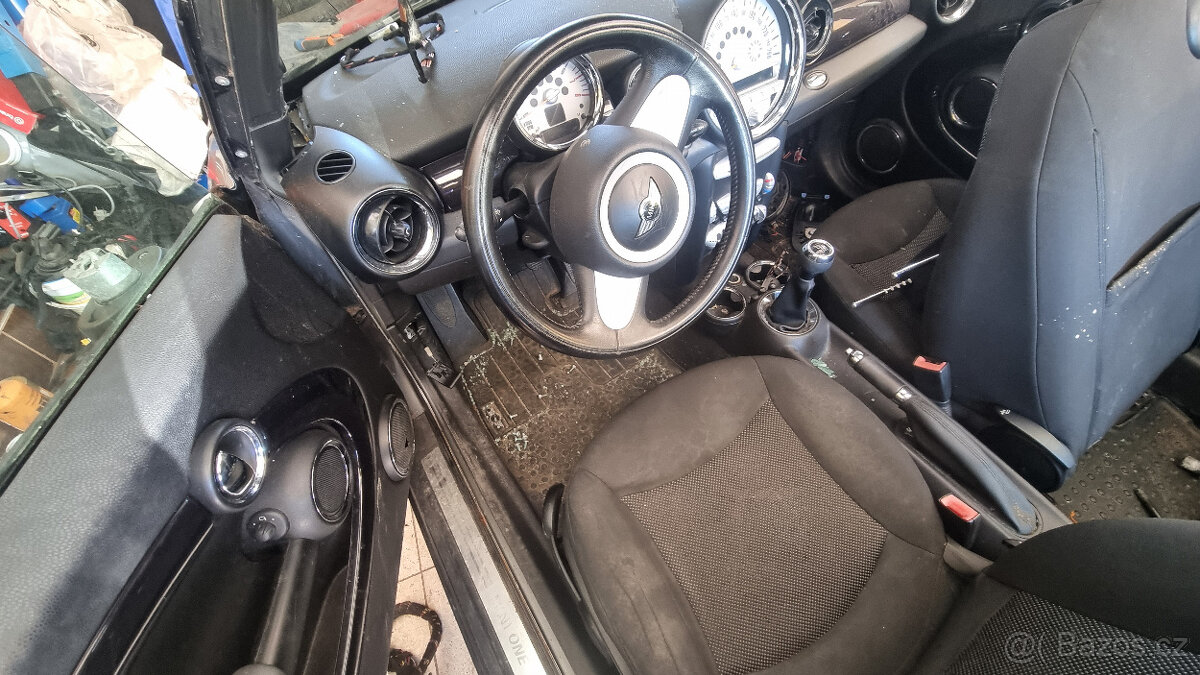 Mini R56 1,4 70kw 2009 - 2