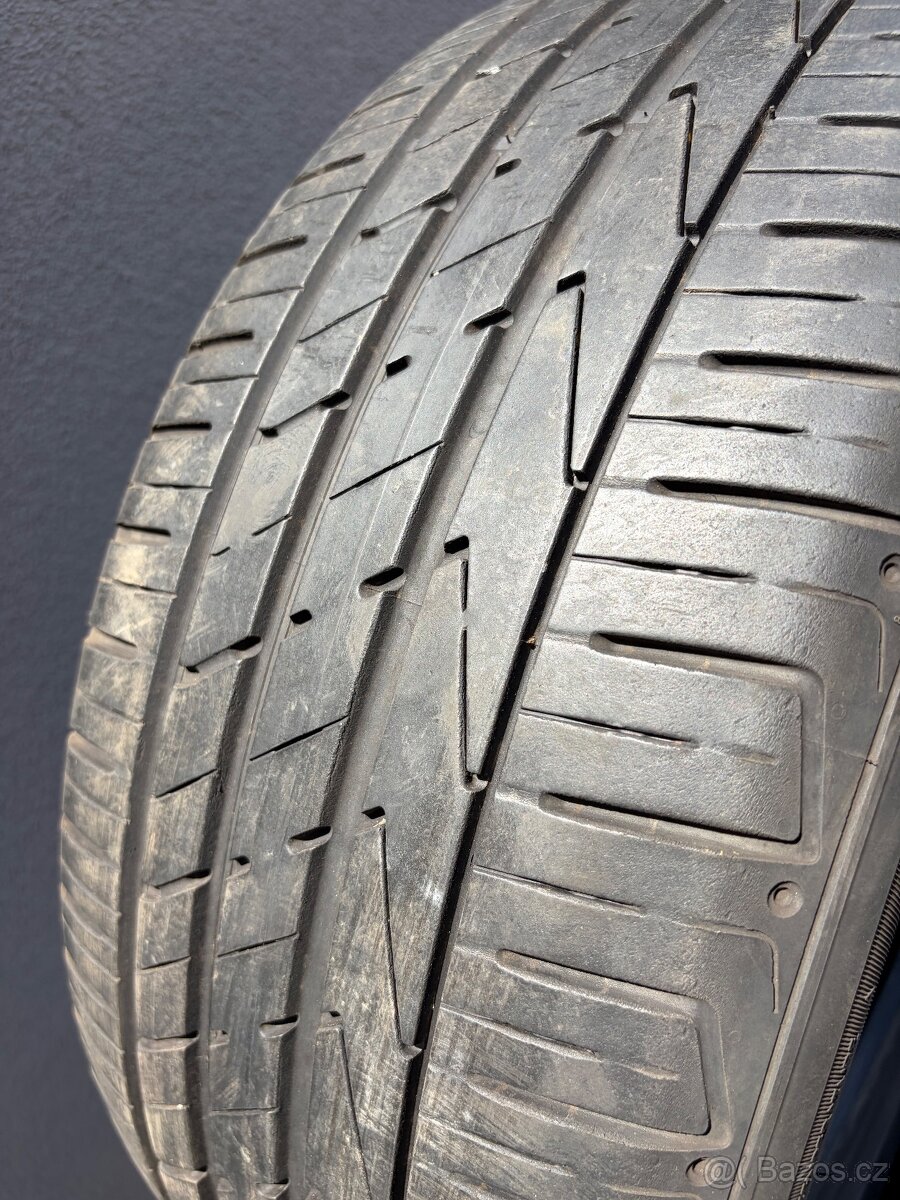 235/50R19 Hankook letní - 2