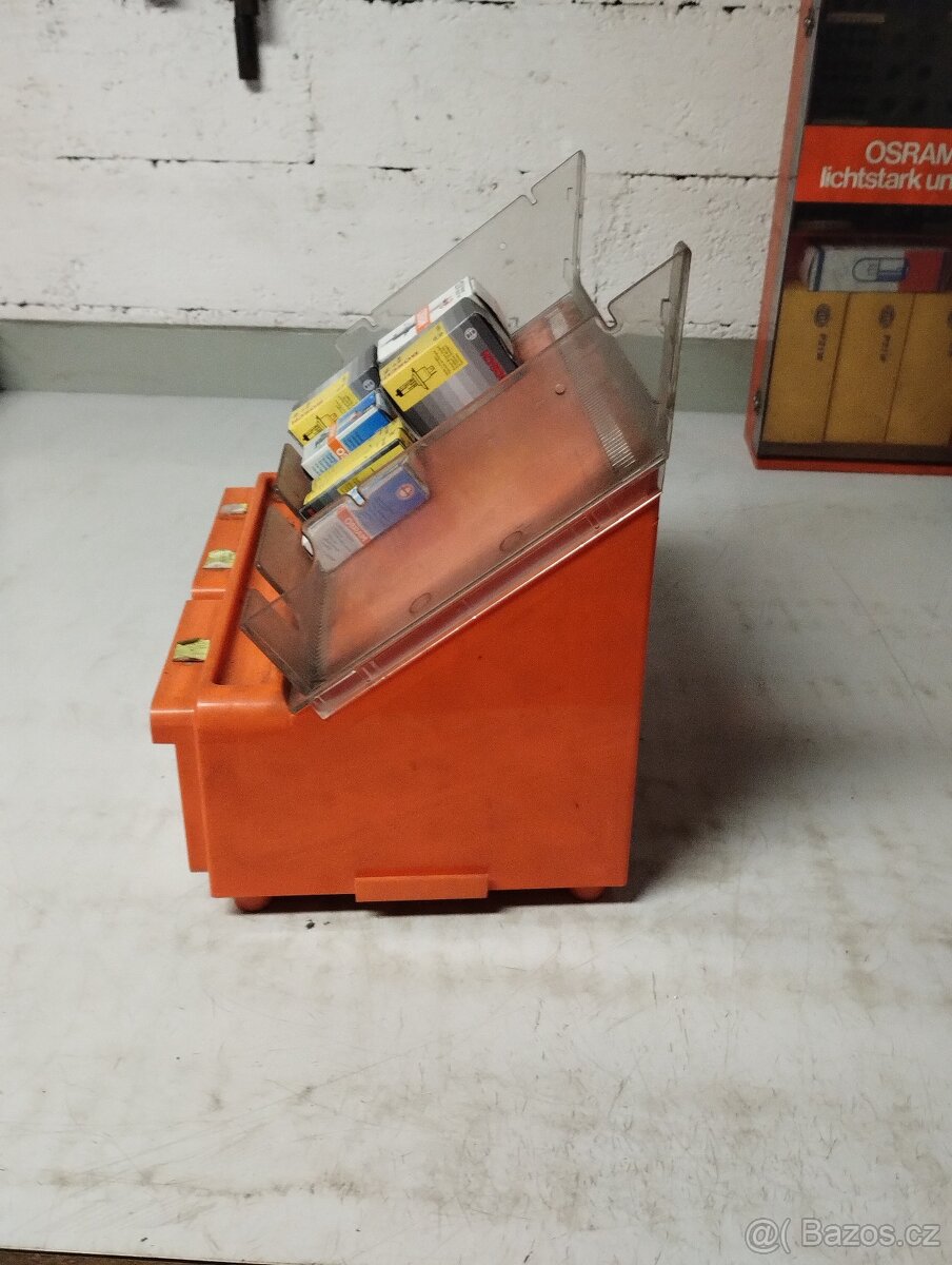 Box na autožárovky - 2