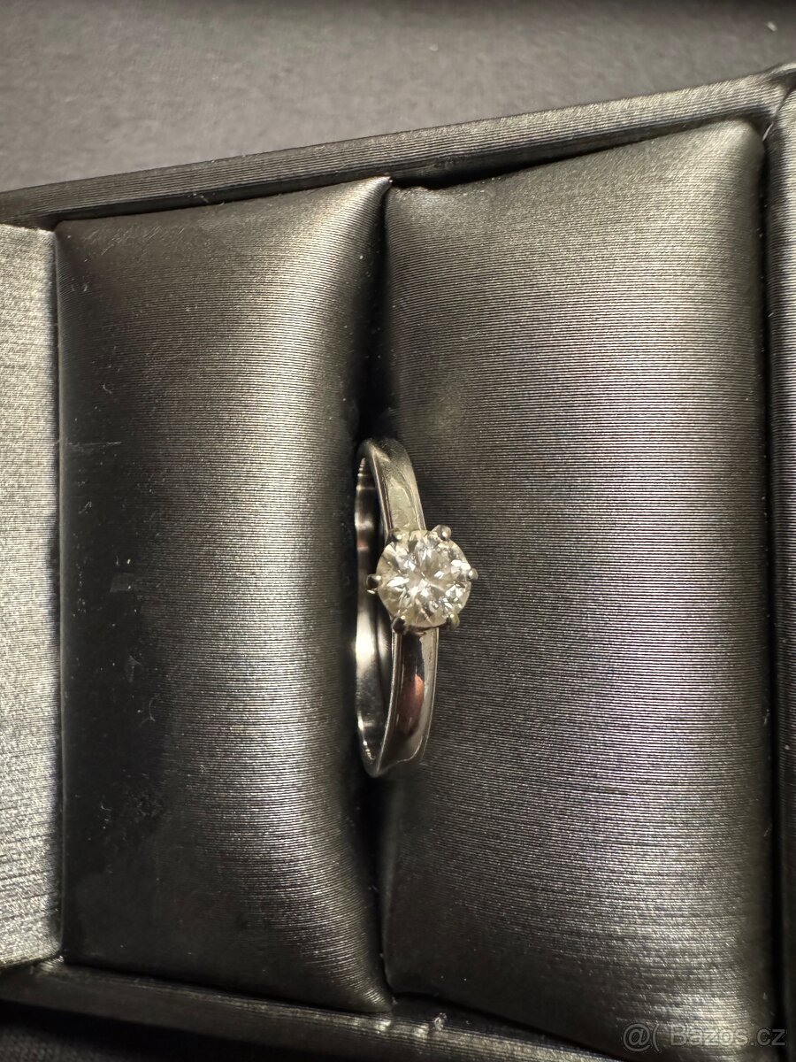 Zásnubní prsten s pravým diamantem 0,32ct - 2