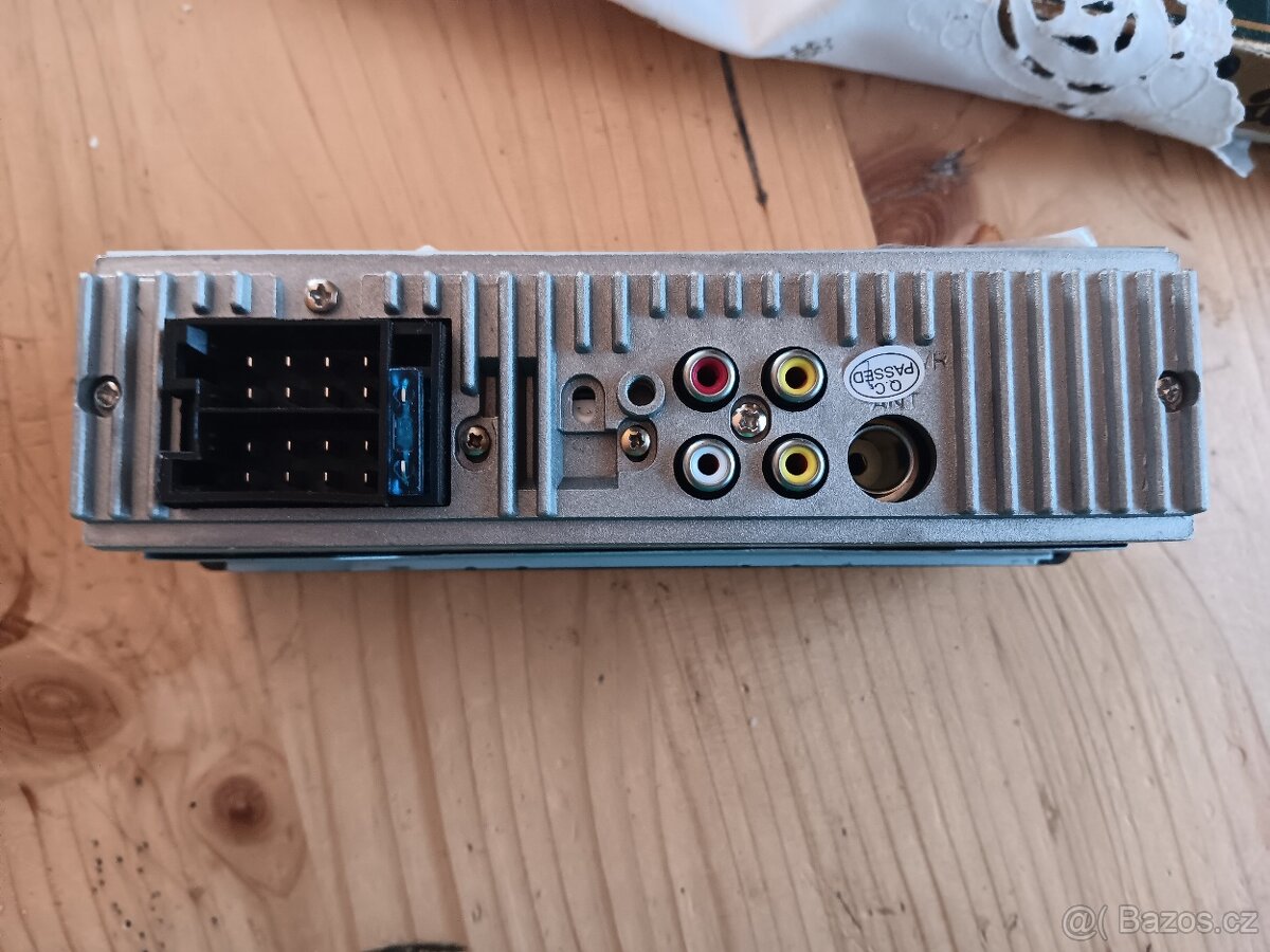 Autorádio s Bluetooth - 2