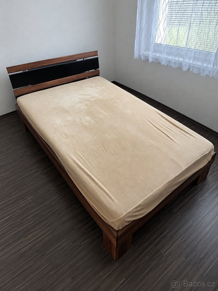 🛏️ Dřevěná postel 125 × 200 cm - 2