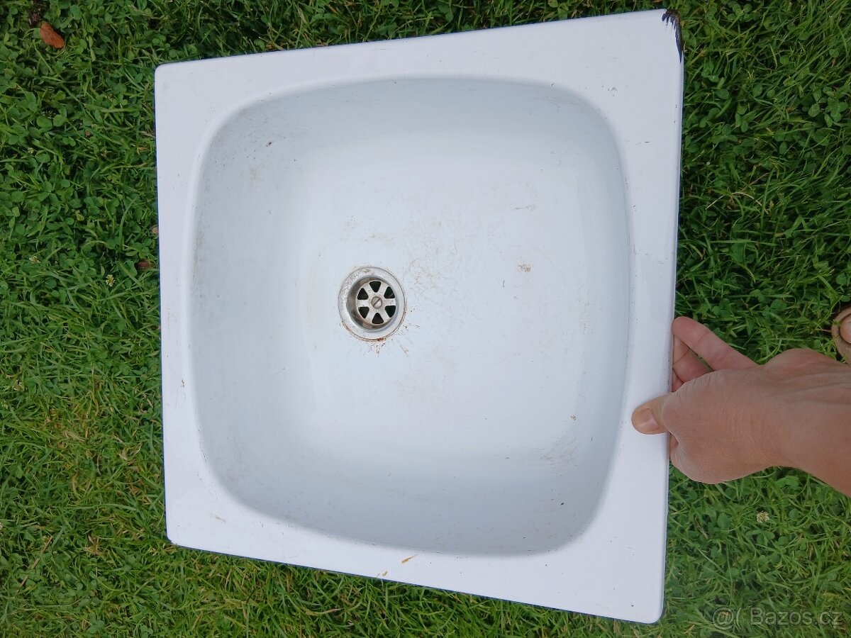 Smaltovaný dřez - 2