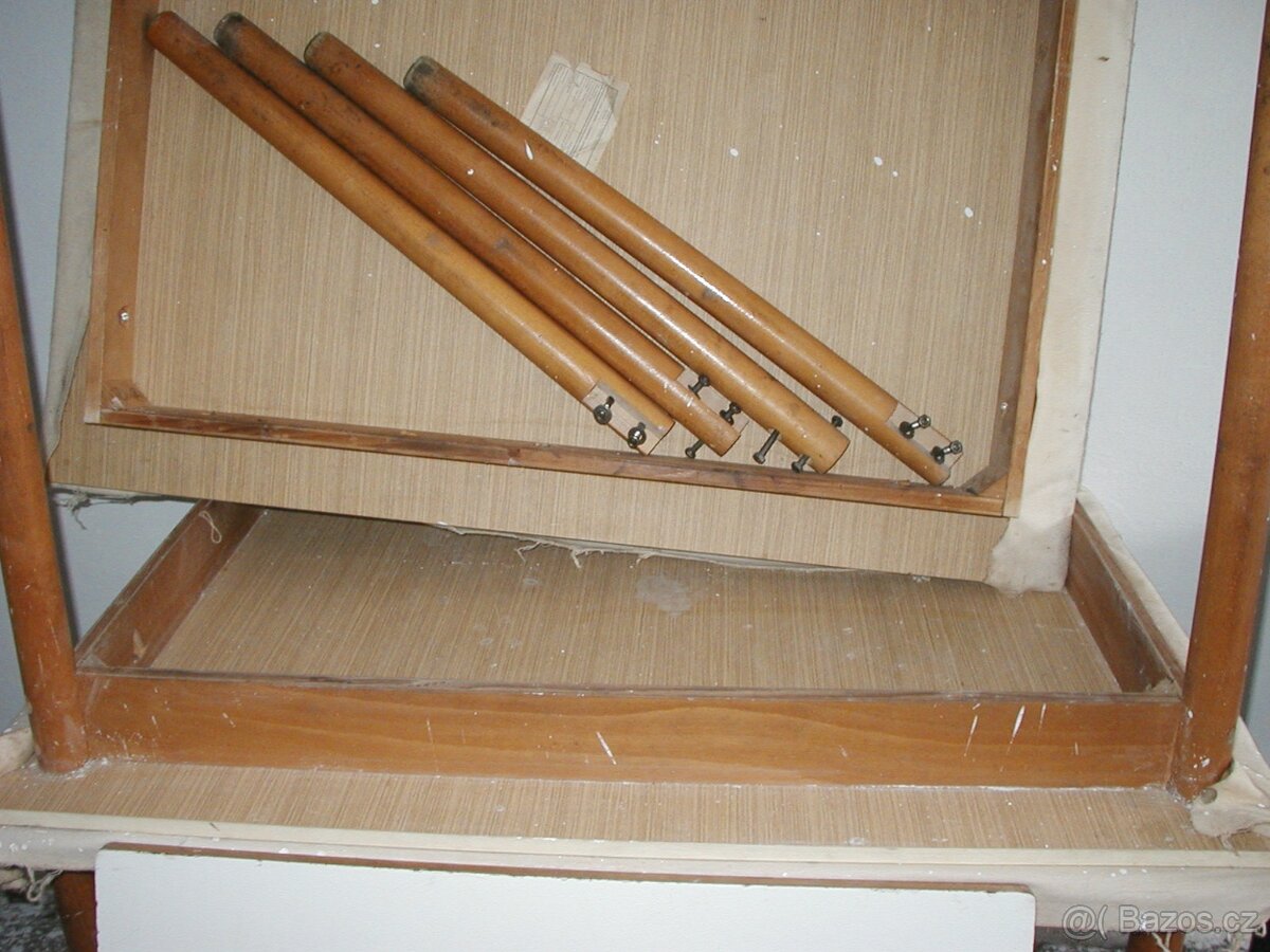 Stoly jídelní – restaurační - dřevěné - 2