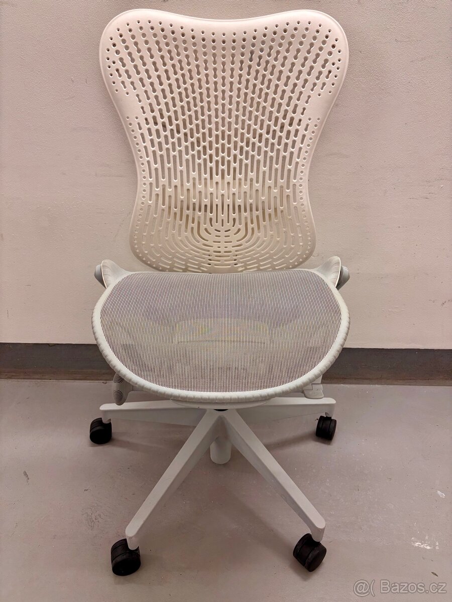 Kancelářská židle Herman Miller Mirra 2 - 2