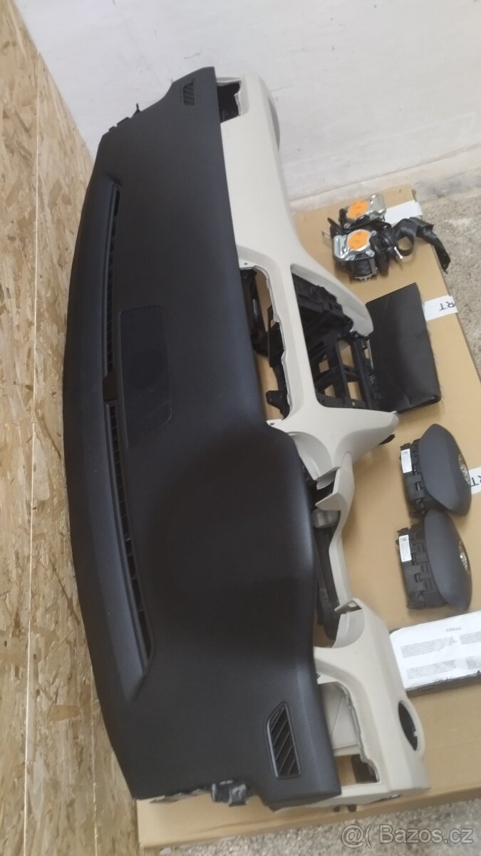 Airbagová sada Škoda Octavia 3 béžová s originální palubkou - 2