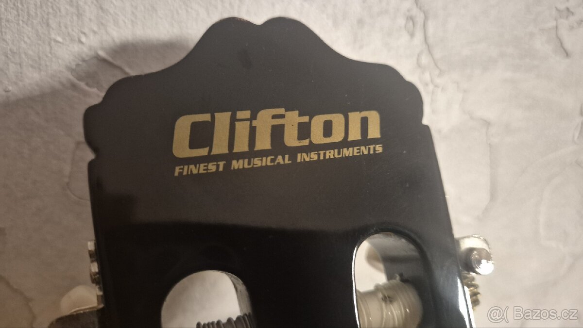 Akustická kytara ( španělka ) - 2