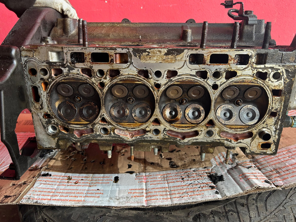 Hlava 1,6 16V NFU 80KW Peugeot Citroen záruka - 2
