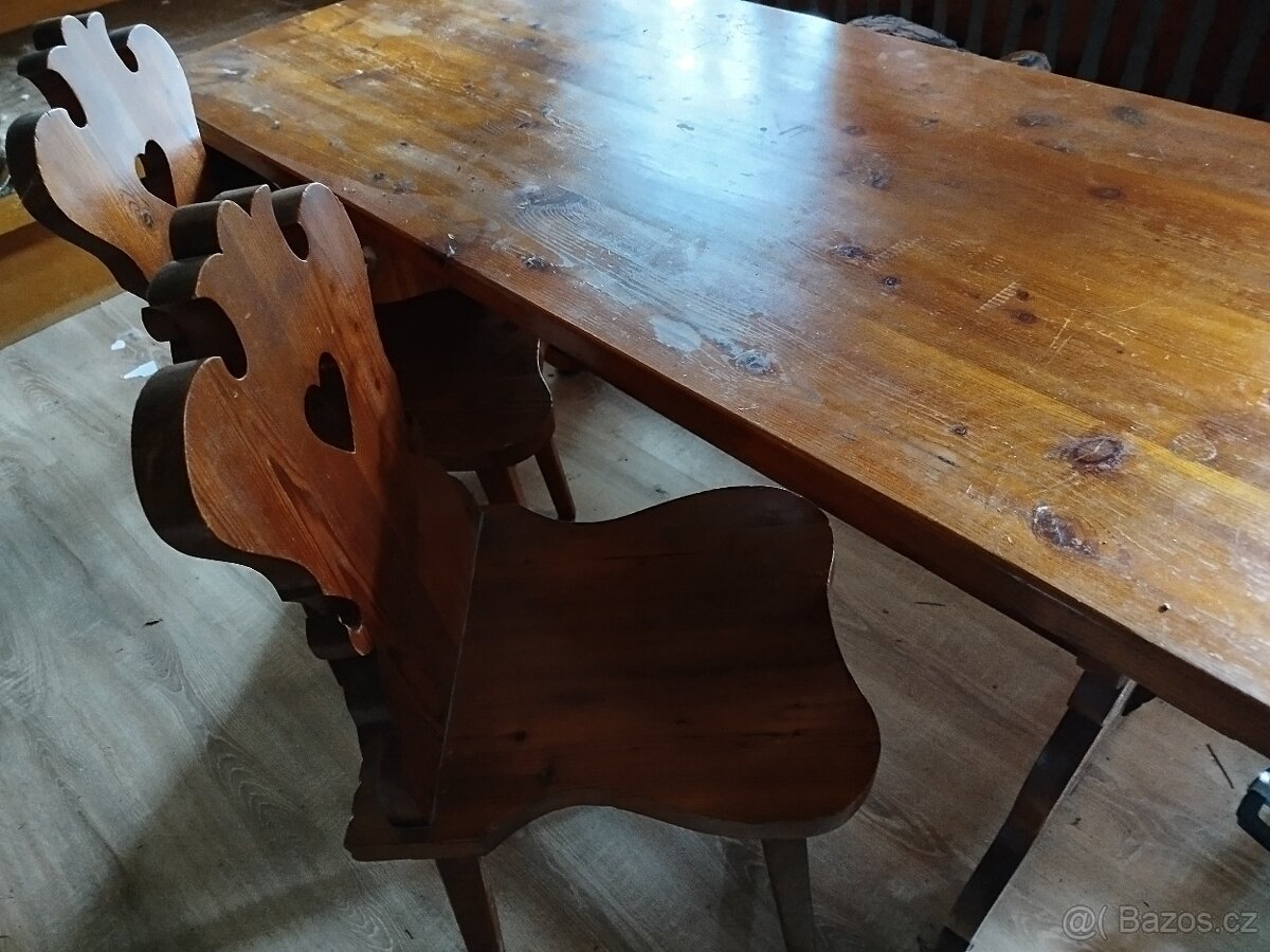 Starožitný nábytek - 2