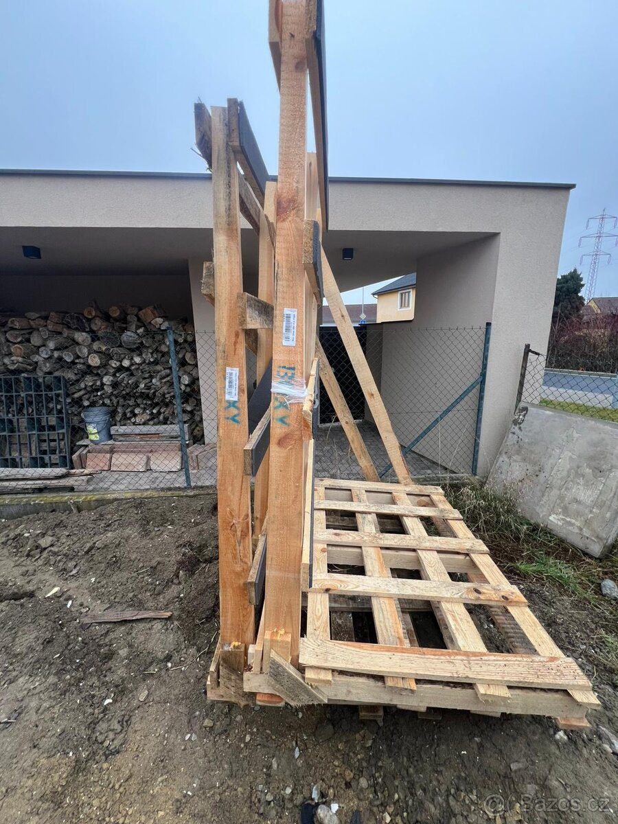 Stojan na okna nebo deskový materiál, osobní odvoz ČB - 2