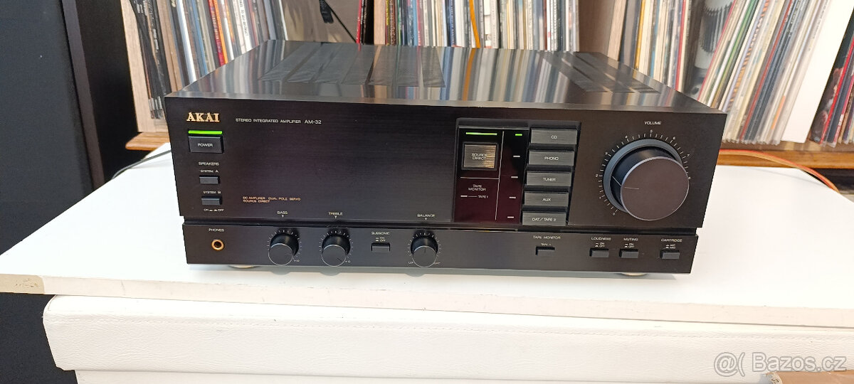 AKAI AM-32 Stereo Integrated Amplifier / Loudness - 2