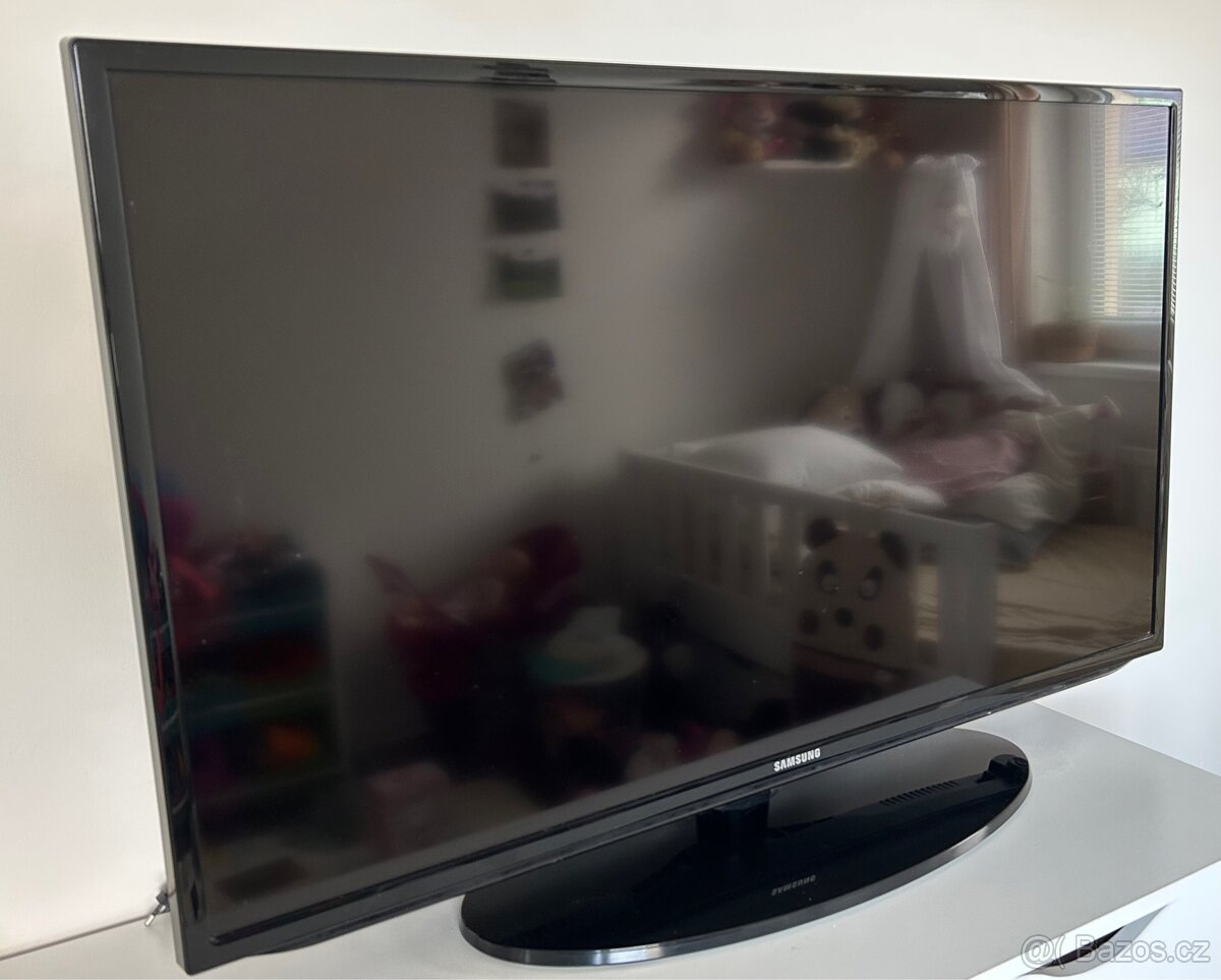 Televize Samsung UE40EH5000W - 2
