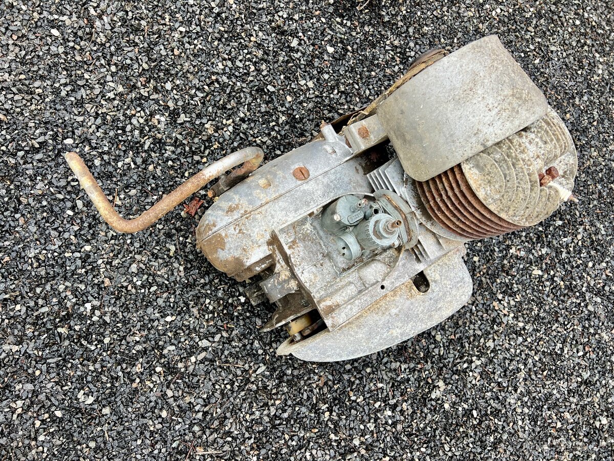 Motor ČZ Rikša 175 / 505 - 2