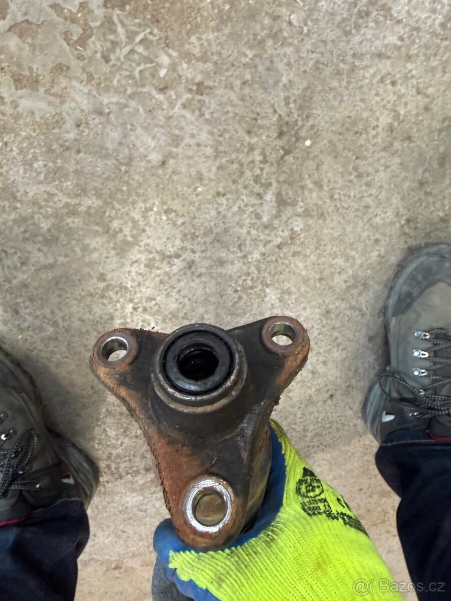 BMW E30 - kardan - 318i sedan - 2