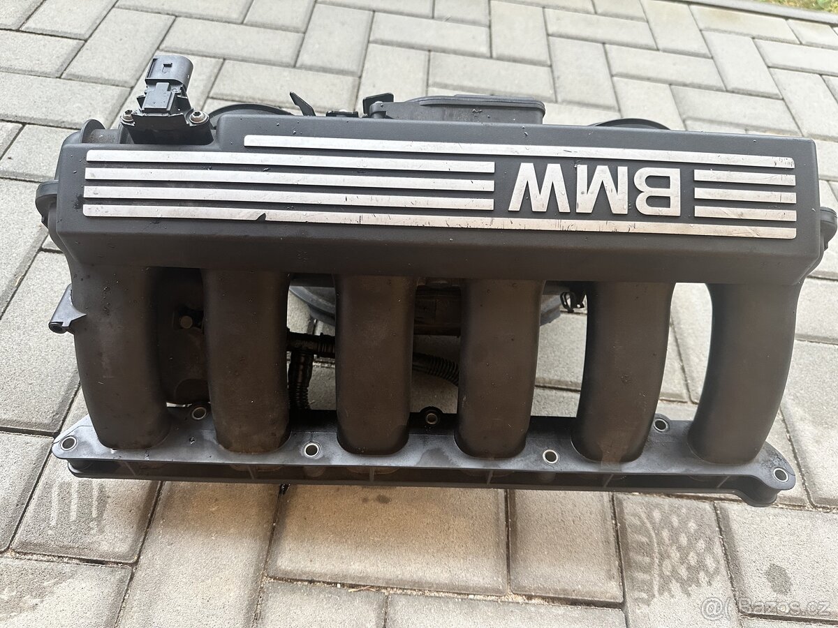 Sací potrubí BMW N52 752036809 - 2