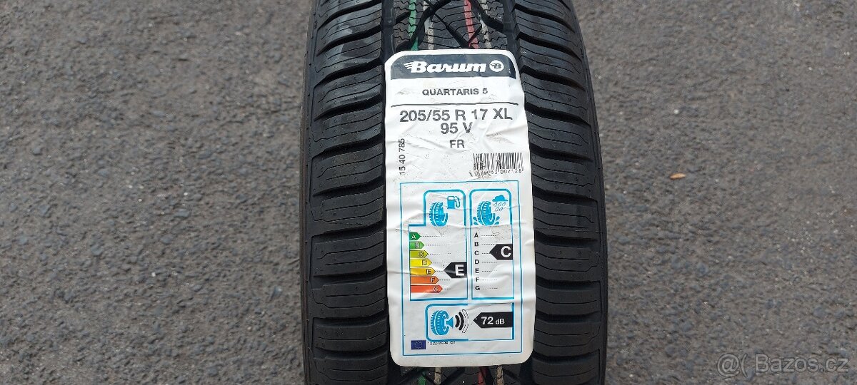 Celoroční pneu 205/55R17 Barum - 2