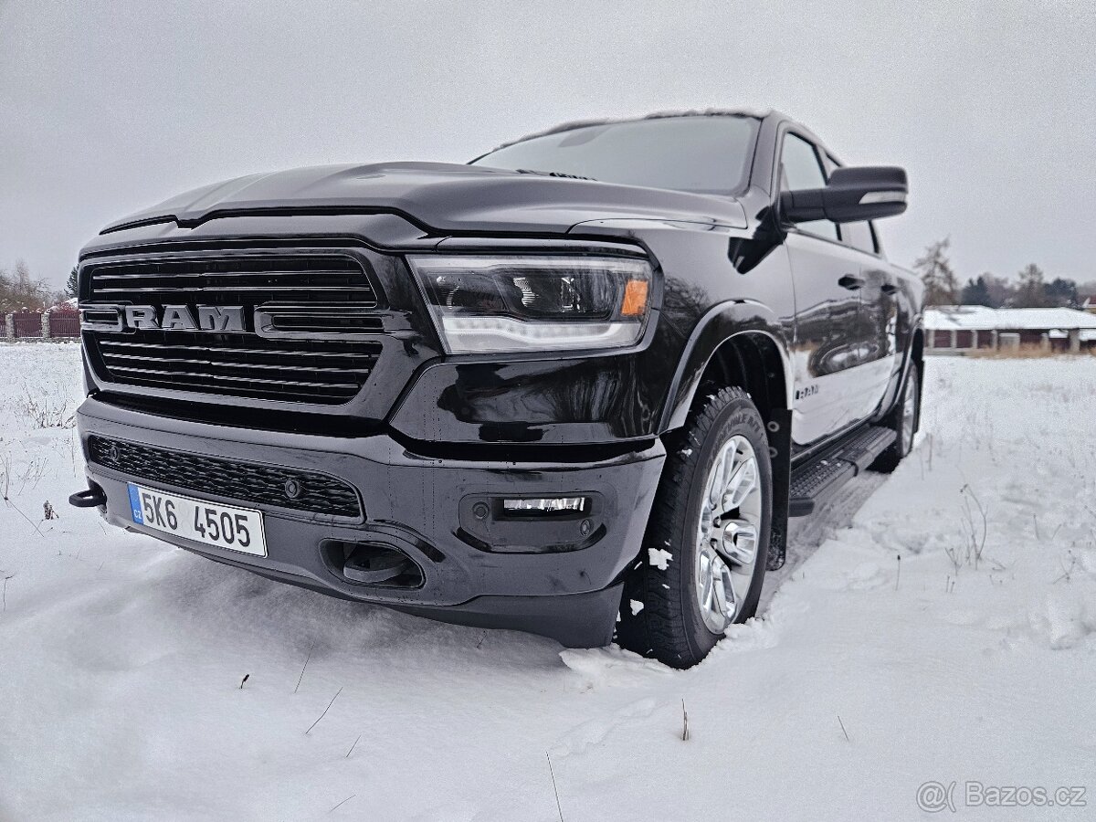 Dodge RAM 1500 5.7 V8 Crew Cab r.v.2022 - 2