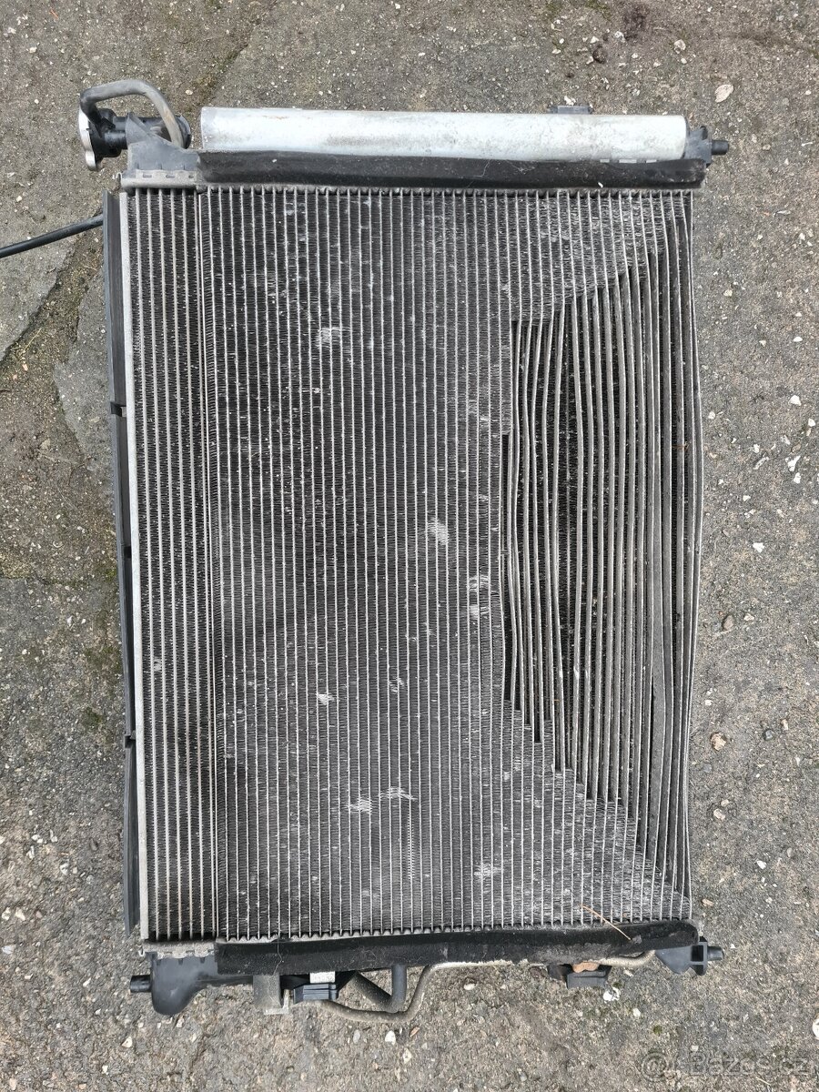 Chladič Kia Ceed 1.6 CRDi r. 2009 - 2