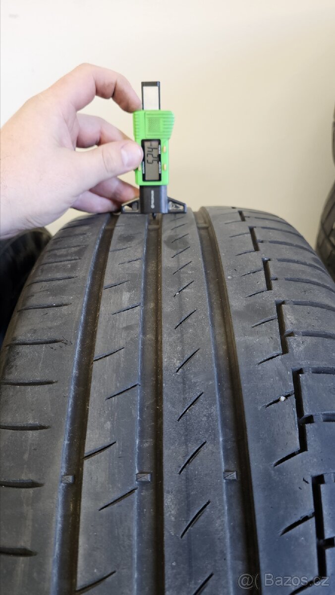 Letní pneumatiky 235/50/19, Continental, DOT2122
- 2