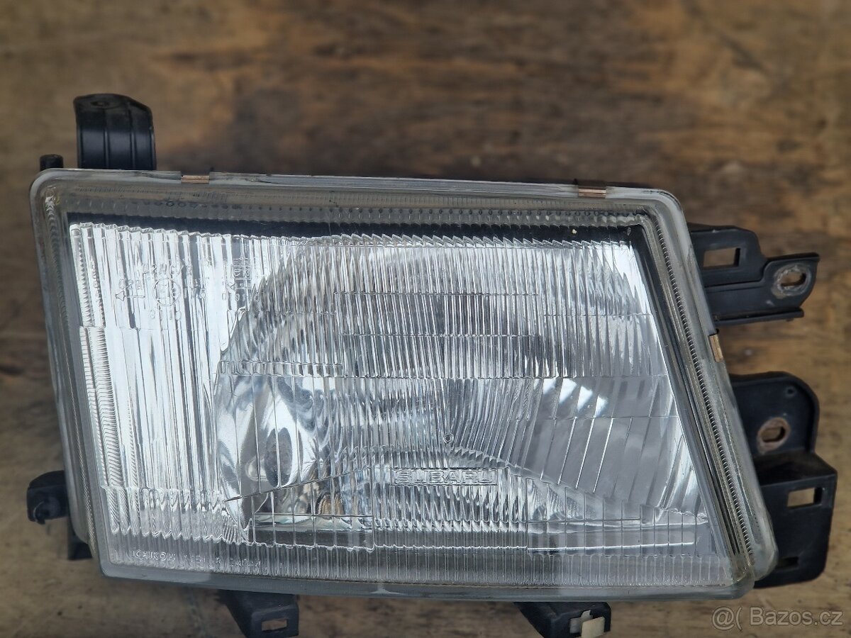 Subaru Forester SF - světla - maska - 2