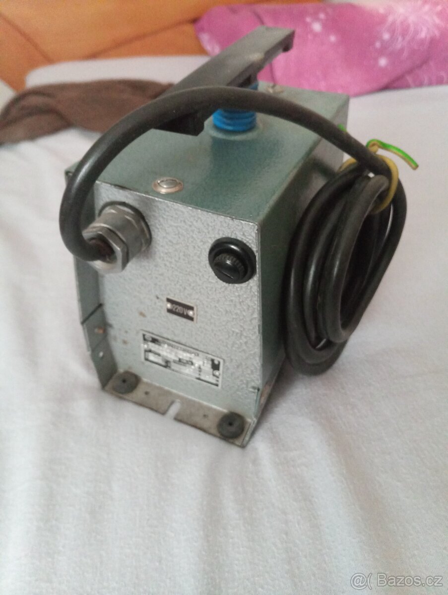 Prodám transformátor 230/24V - 2