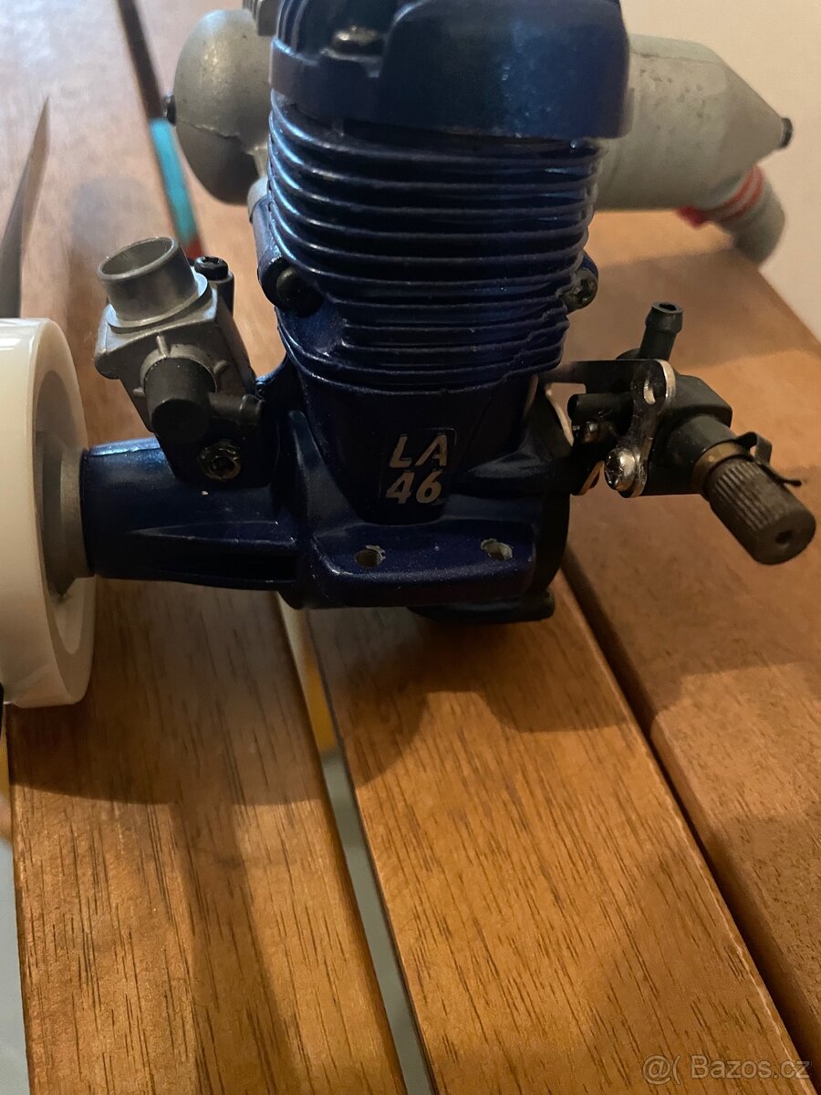 Letecký motor OS MAX LA 46 - 2