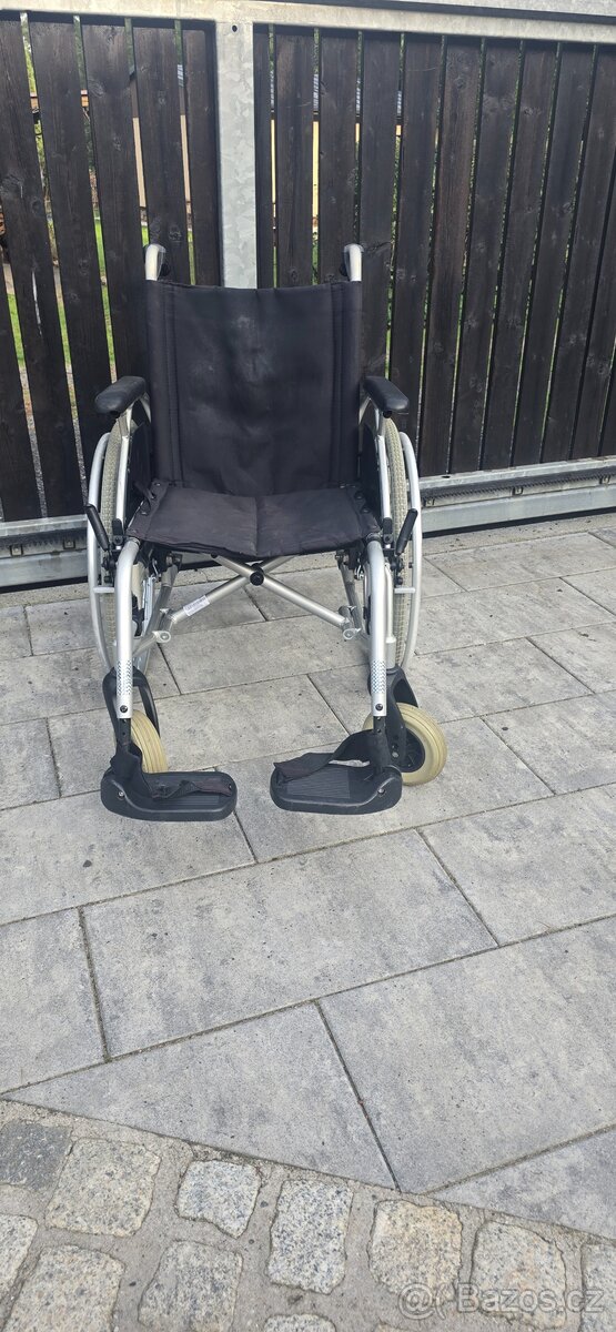Invalidní vozík - 2