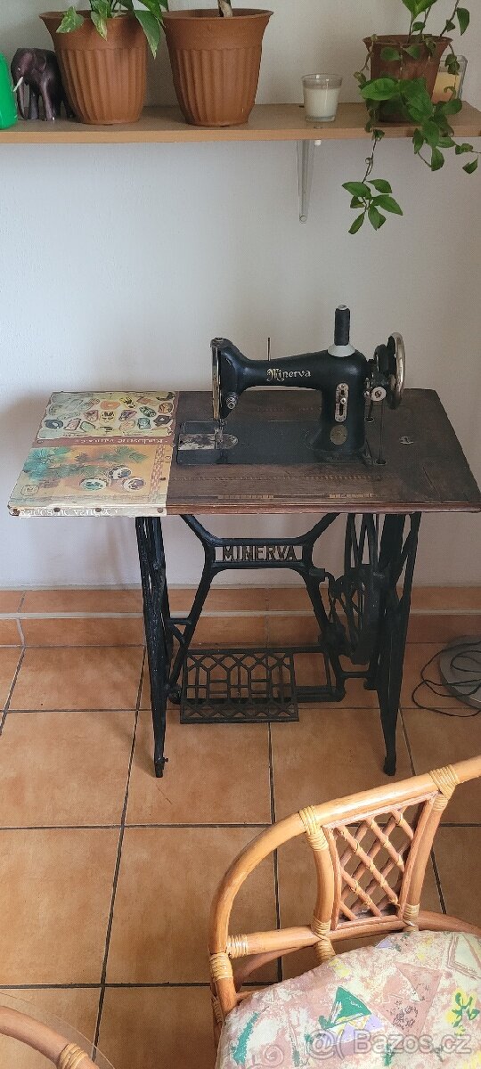 Šicí stroj Minerva - 2