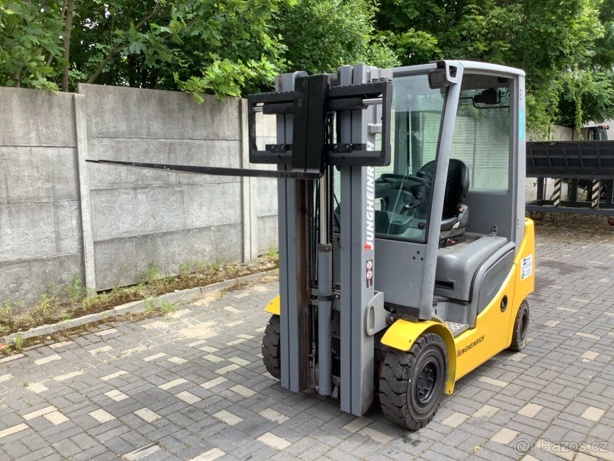 Jungheinrich DFG320s, 2018, Diesel, Triplex, boční posuv - 2